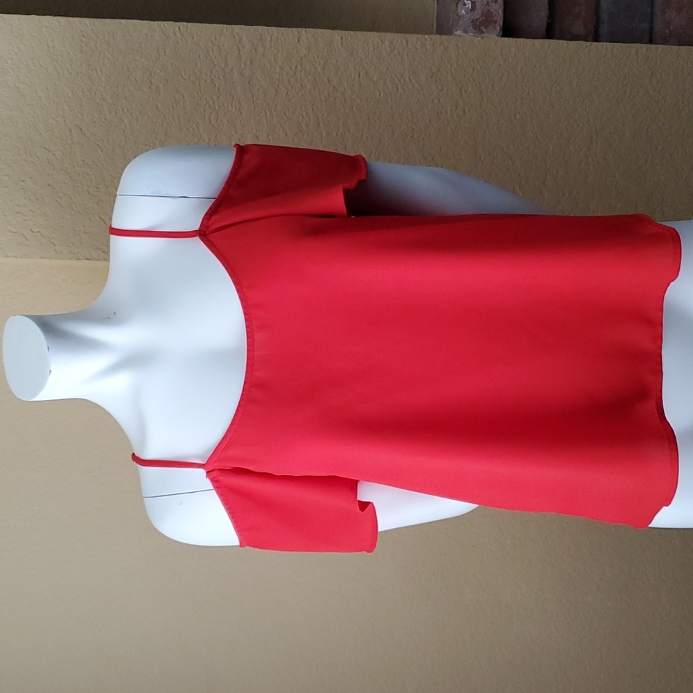 PAPER CRANE Red Cold Shoulder Flutter Sleeve Top SIZE: S